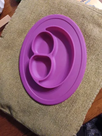 Assiette silicone fuchsia