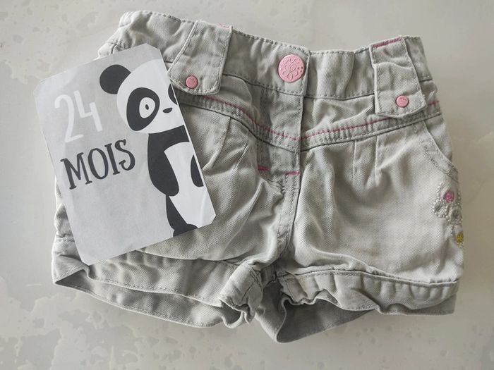 Short taille 2 ans
