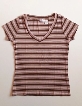 T-shirt col V taille 38/40