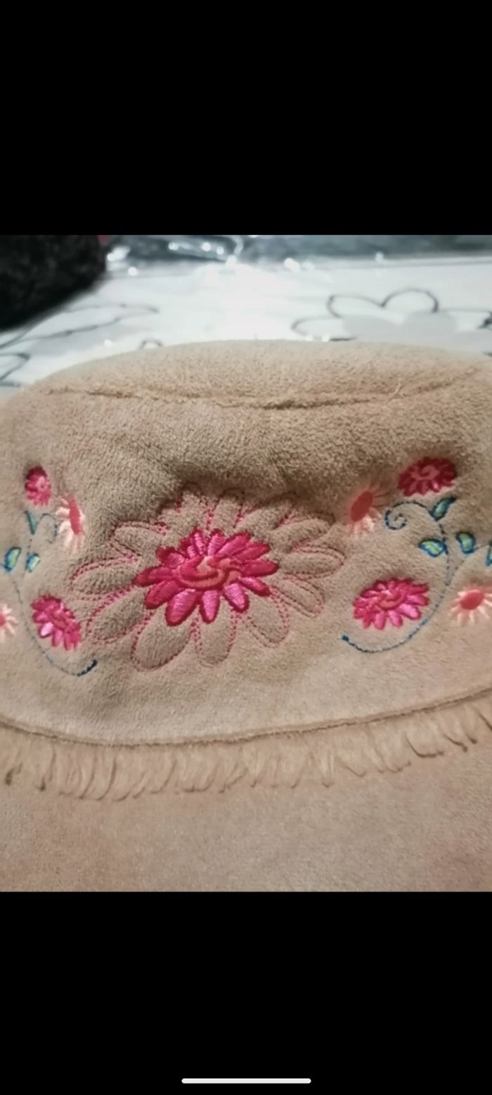 Beau chapeau, bob vintage. Taille 4/5 ans - photo numéro 2