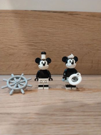 Figurine type lego Mickey et Minnie Disney