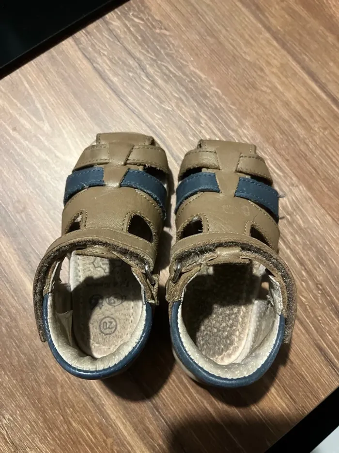 Chaussure premier pas - photo numéro 2