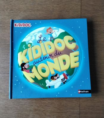 Le  Kididoc  autour  du  monde  , atlas  animé  ,mappemonde  ,Nathan 