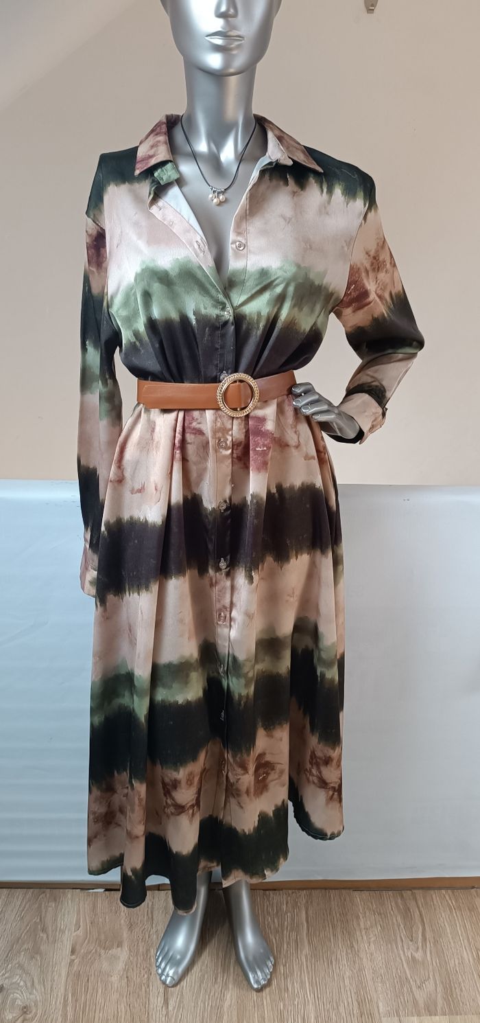 Robe longue taille 40/42 - photo numéro 2