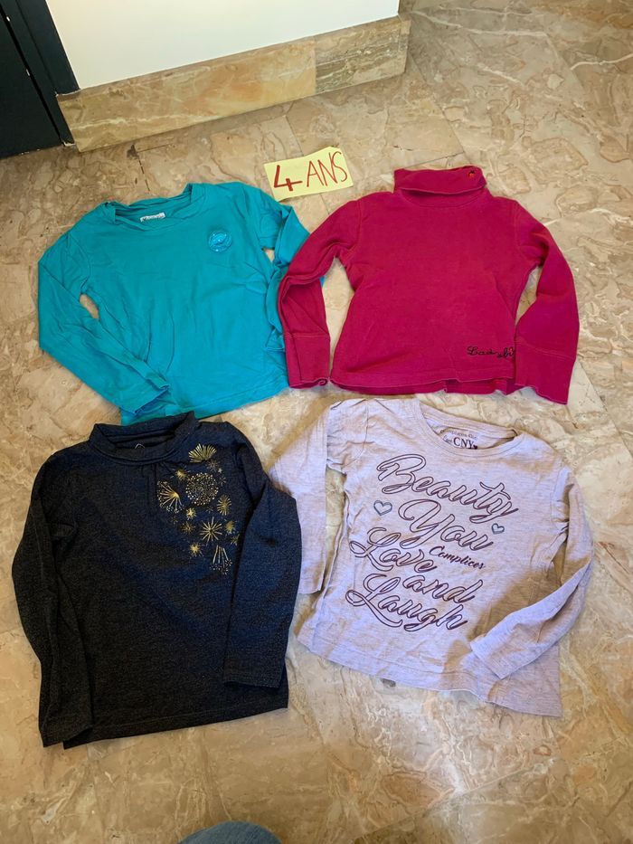 Lot t shirt 4 ans