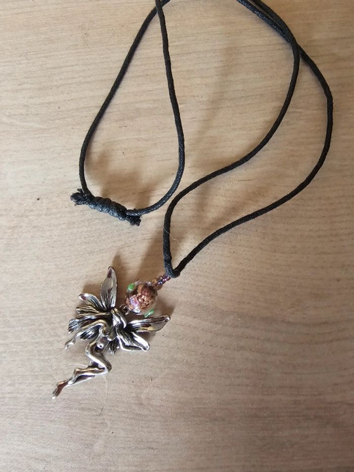 Collier fée, cordon noir