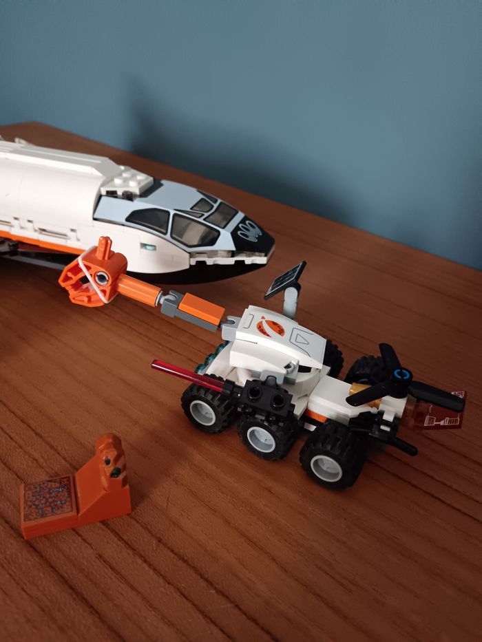 Lego 60226 la navette spatiale - photo numéro 2