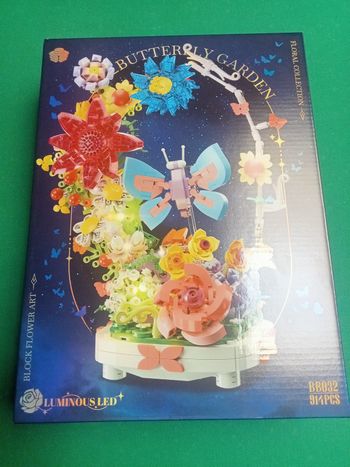 Boite à musique lumineuse mega blocks flower art 914 pieces