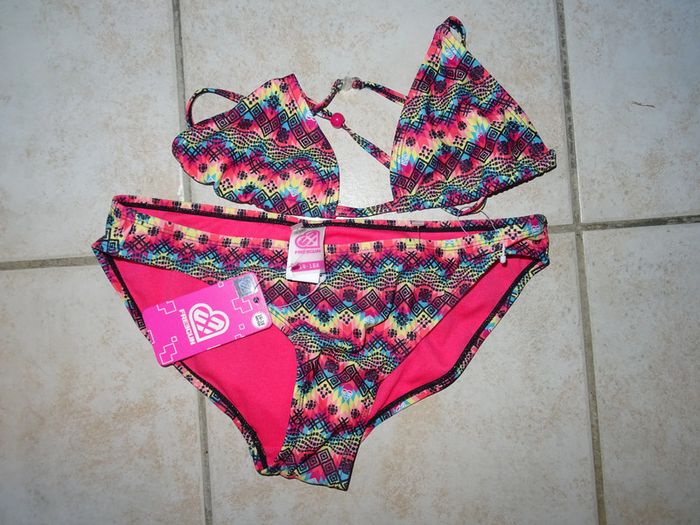 maillot bain fille 14/16 ans neuf