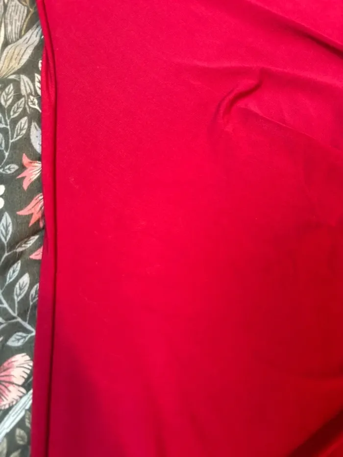 Belle robe portefeuille rouge décolleté drapé 38/40 - photo numéro 6