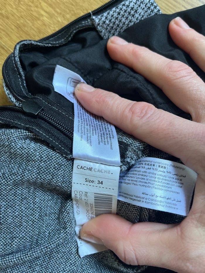 short cache cache - photo numéro 2