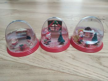 Lot de 3 boules à neige de Noël 1999-2000