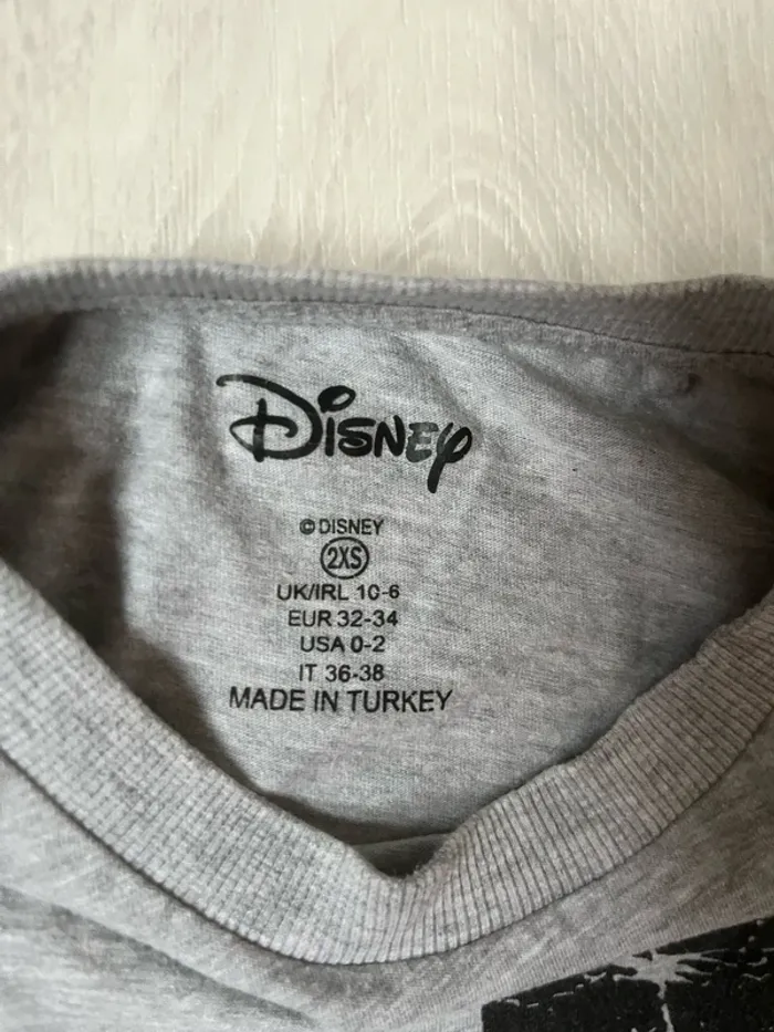 TEE shirt Mickey Disney 12-13 ans gris été - photo numéro 2