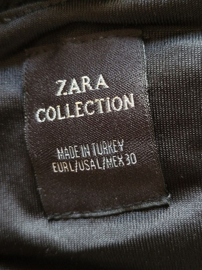 Petite robe noire Zara tissu texturé - photo numéro 13