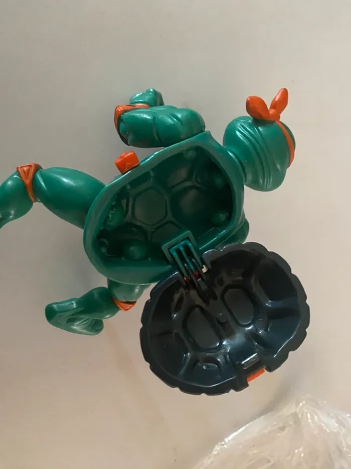 Figurine Michelangelo avec carapace coffre Tortues Ninja - photo numéro 5