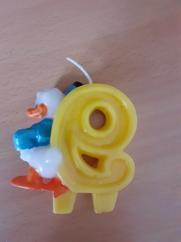 Bougie chiffre 9 DONALD - photo numéro 2