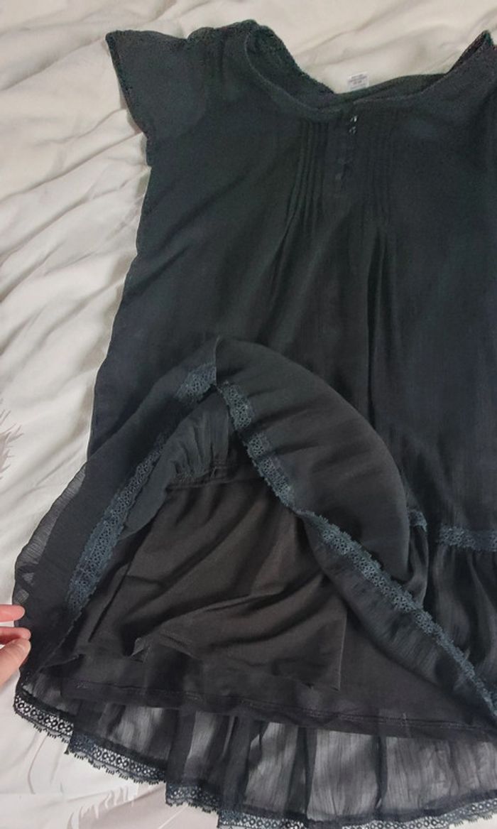 Robe noire - photo numéro 2