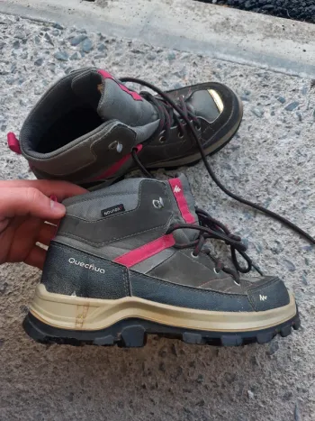 Bottes de randonnée quechua