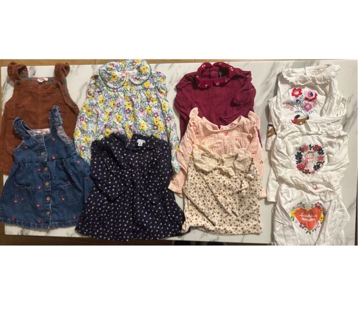 Lot de vêtements bébé fille