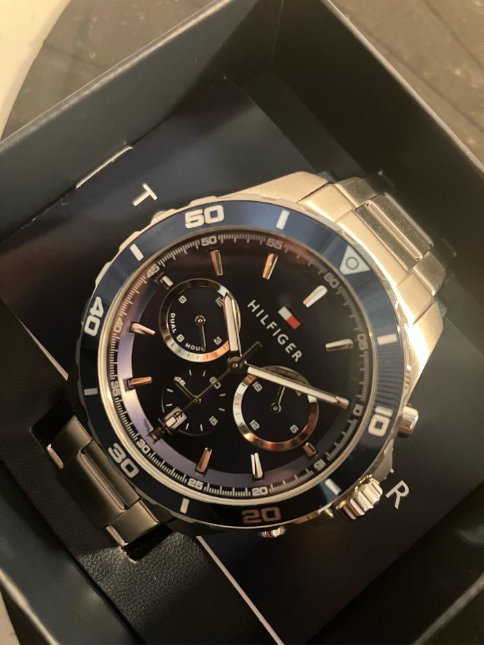 Montre tommy Jordan bleue neuve - photo numéro 5