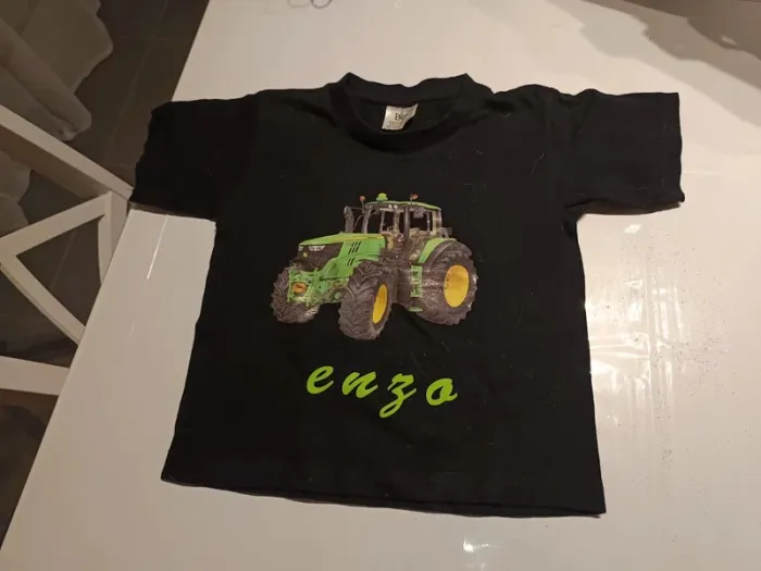 T-shirt personnalisé tracteur prénom Enzo