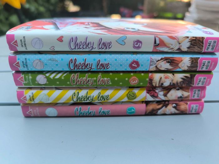Lot de 5 manga cheeky love 1 a 5 tb état - photo numéro 3