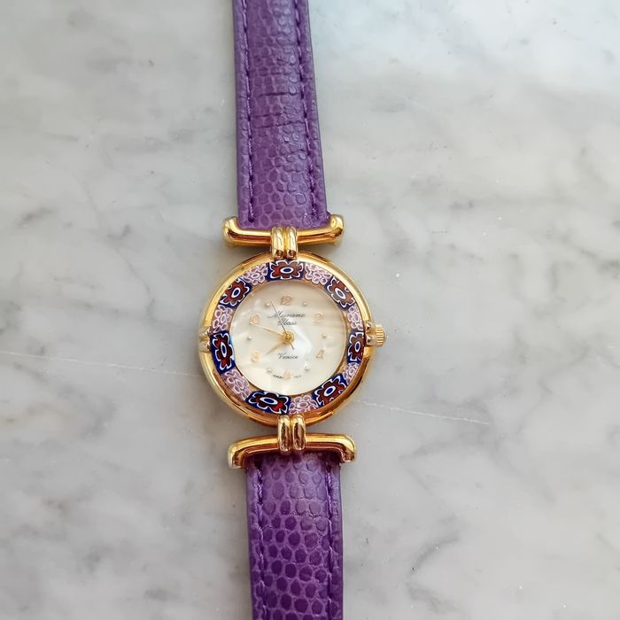 Montre violette