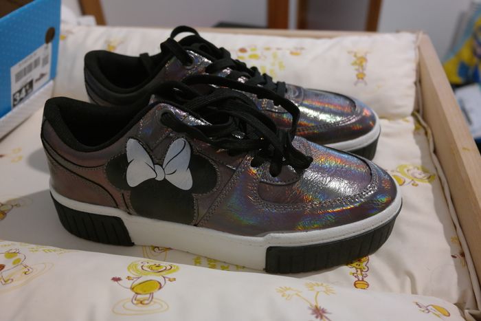 Chaussure Minnie T39 - photo numéro 2