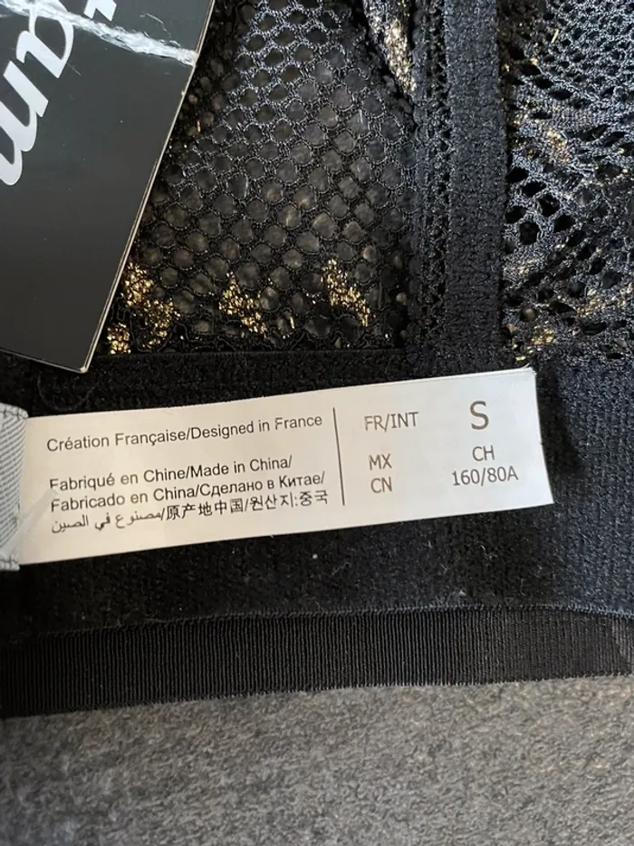 Brassière  - soutien gorge noir et dorée Etam taille S neuve - photo numéro 6