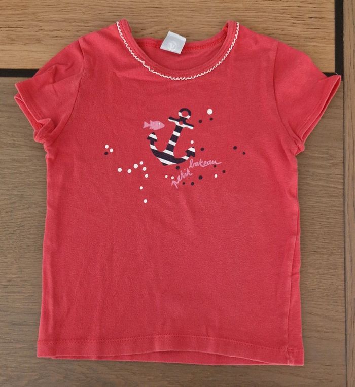 Tee shirt petit bateau rose 6 ans en bon état