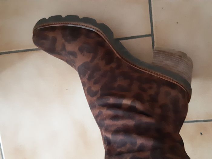 jolies bottines imprimés léopard de la marque espagno "mascaro" etat neuf t 37 - photo numéro 2