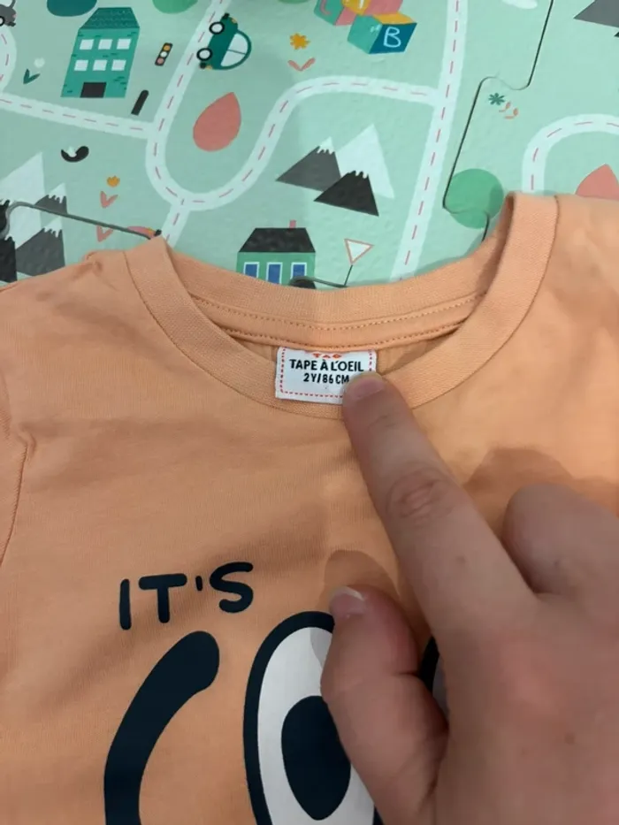 Ensemble salopette in extenso et t shirt tape à l’œil 24 mois - photo numéro 2