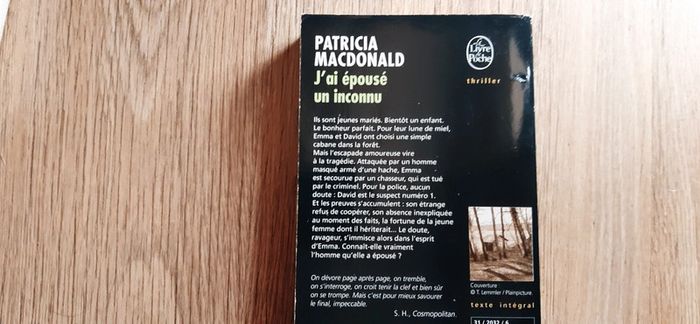 Livre J'ai épousé un inconnu - photo numéro 2