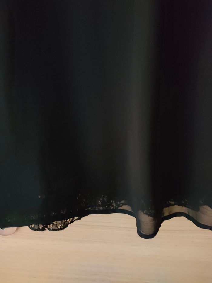 Robe courte noire - photo numéro 3