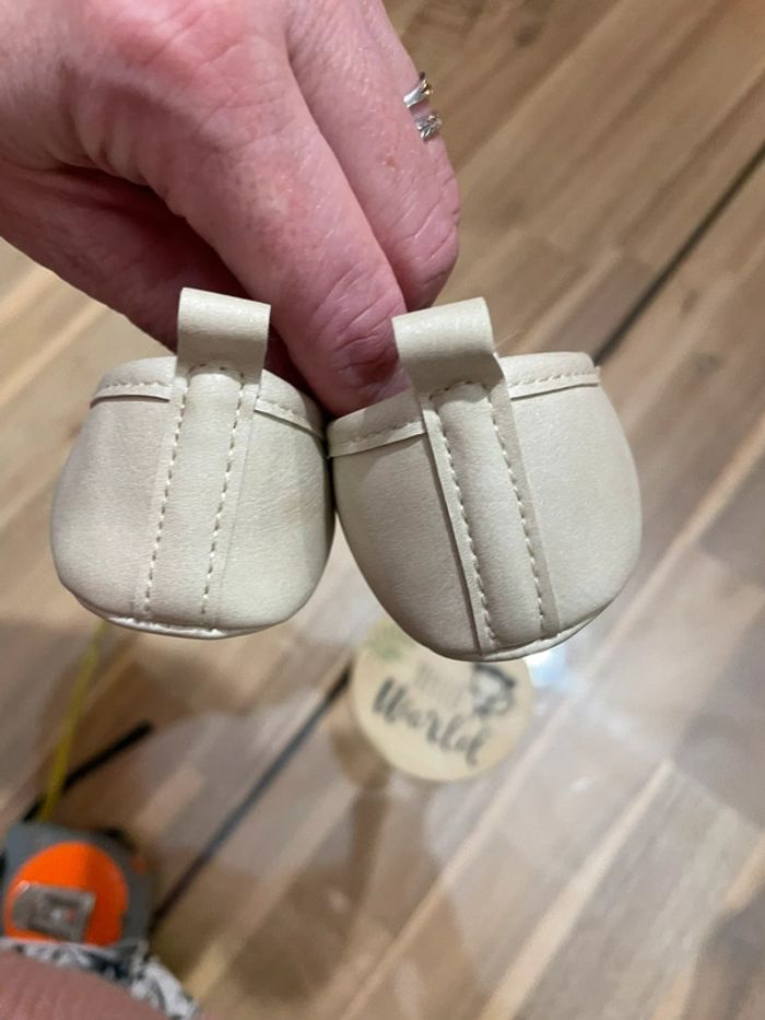 Une paire de ballerines pointure 17 - photo numéro 5