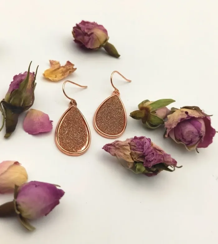 Boucles d'oreilles nude brillant - photo numéro 7
