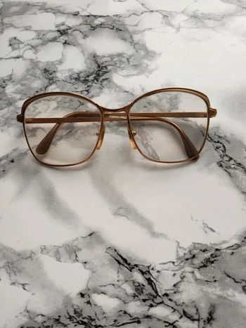 Lunette de vue vintage doré