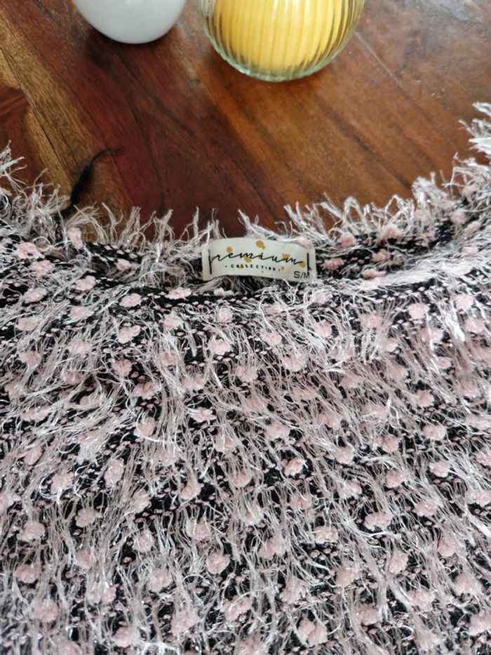 Pull maille style crochet et poils longs S/M - photo numéro 2