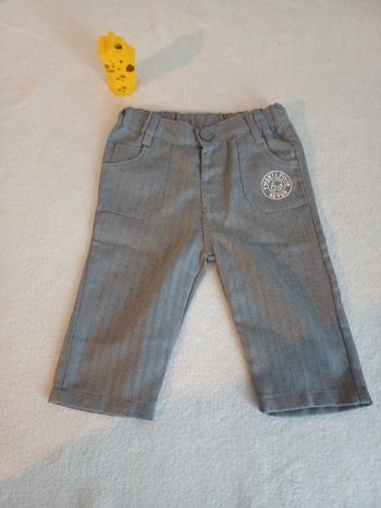 Pantalon gris 9 mois