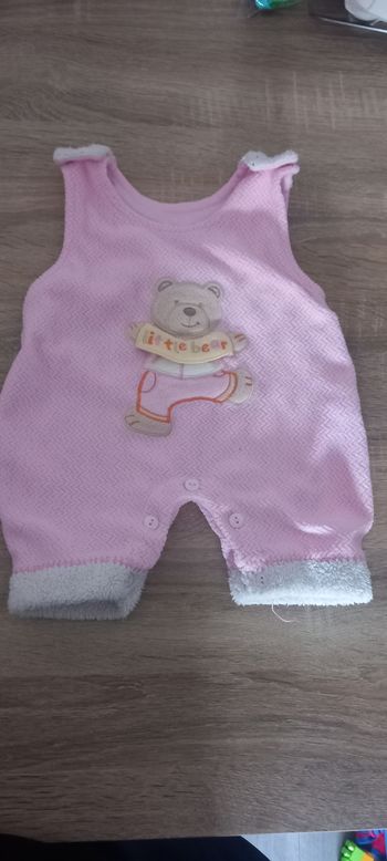 ensemble  fille taille 0-3 mois