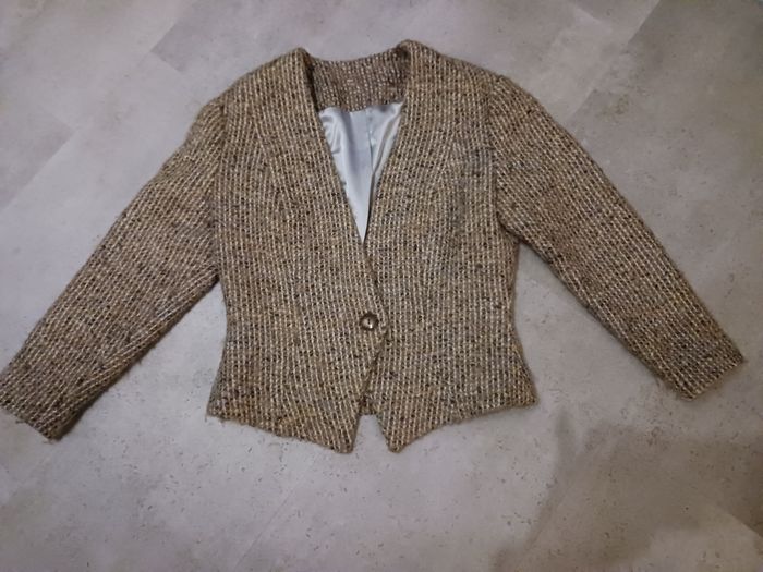 veste blazer en lainage tweed doublée faite par une couturière Taille 38. Lavable machine - photo numéro 2