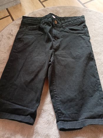 Très beau short garçon