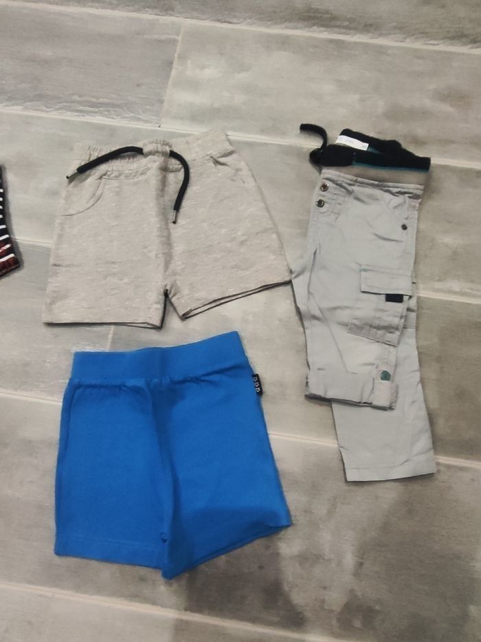 Lot vêtements 18 mois - photo numéro 4