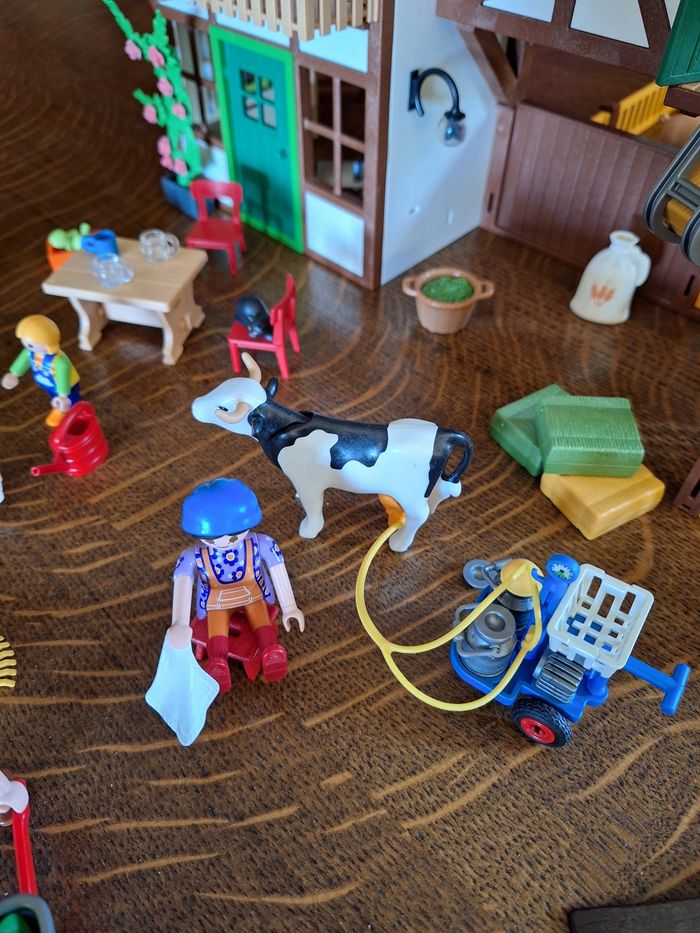 Playmobil ferme 6120 + tracteur 6131 + verger OFFERT - photo numéro 4