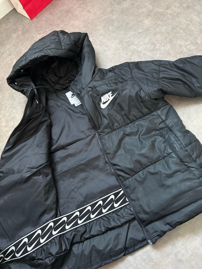 Veste Nike - photo numéro 2