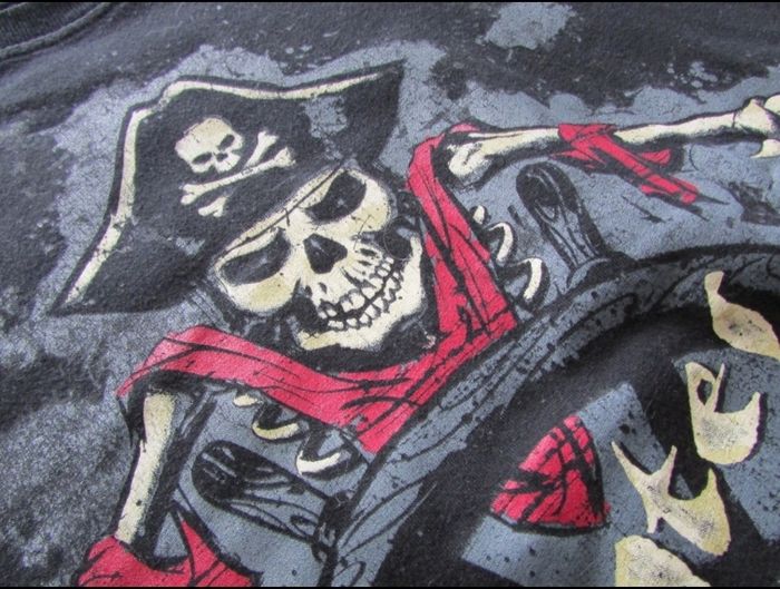 T-shirt Disney Pirates des Caraïbes 8 ans - photo numéro 3