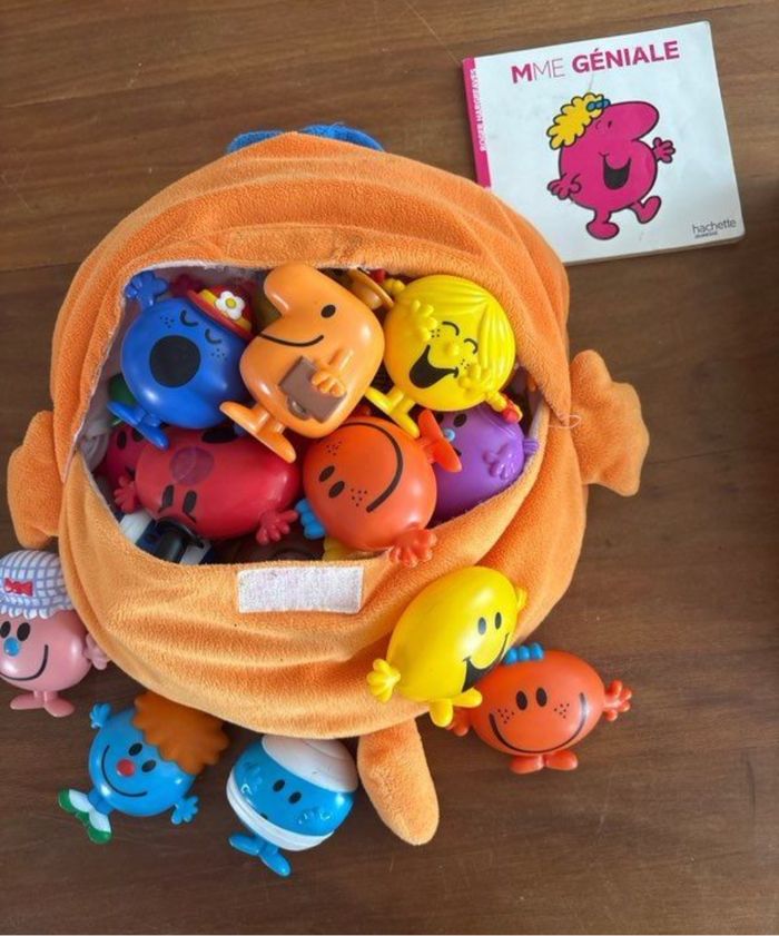 Lot figurines Monsieur Madame McDonald’s + pochette + petit livre - photo numéro 3