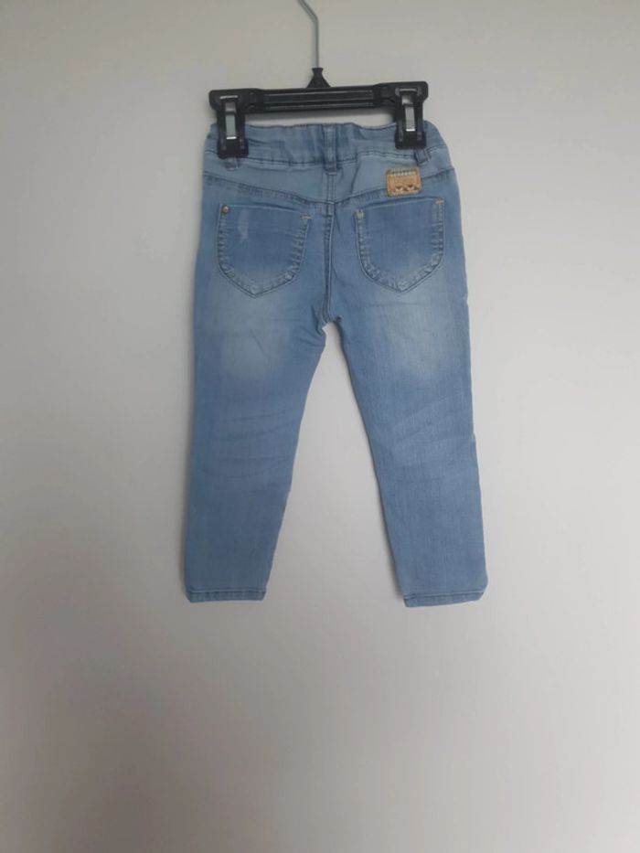 Jeans clair petit broderie de chaque côté 2 ans catimini - photo numéro 4