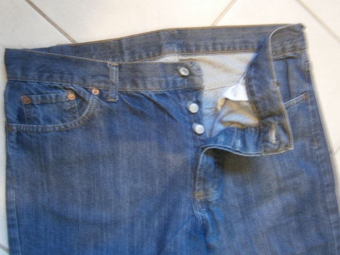 Jeans bleu LEVI'S 501 Taille 46 - photo numéro 4