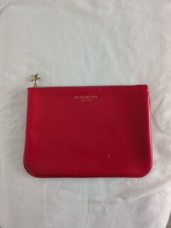 Trousse rouge Givenchy parfums